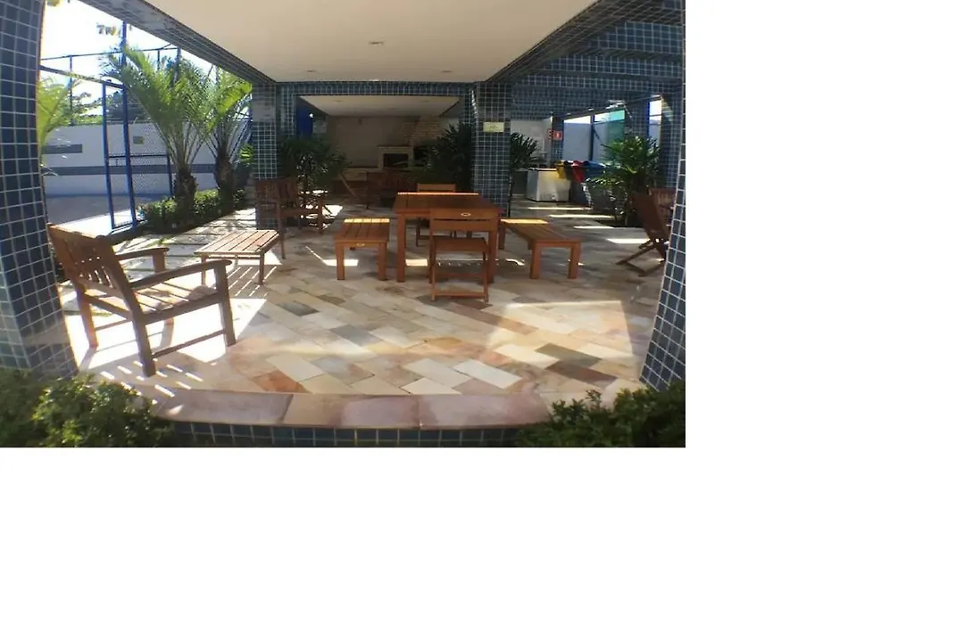Apto pé-na-areia em Bertioga - Indaia Home Club-1