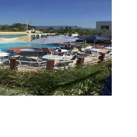 Apto pé-na-areia em Bertioga - Indaia Home Club-2
